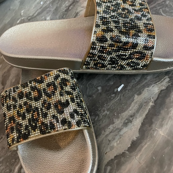 Gold & Leopard Rhinestone Slides Women’s SZ 10 - Picture 3 of 7
